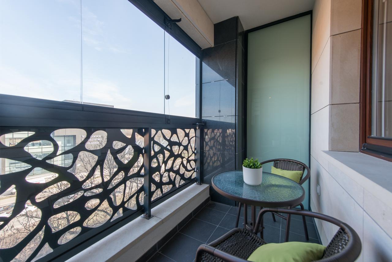 P&O Serviced Apartments Solec Varşovia Exterior foto