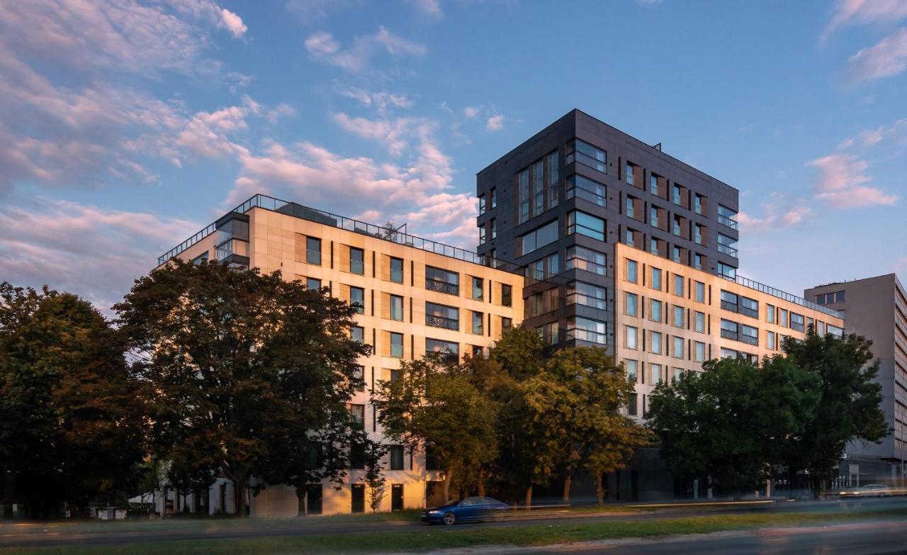 P&O Serviced Apartments Solec Varşovia Exterior foto