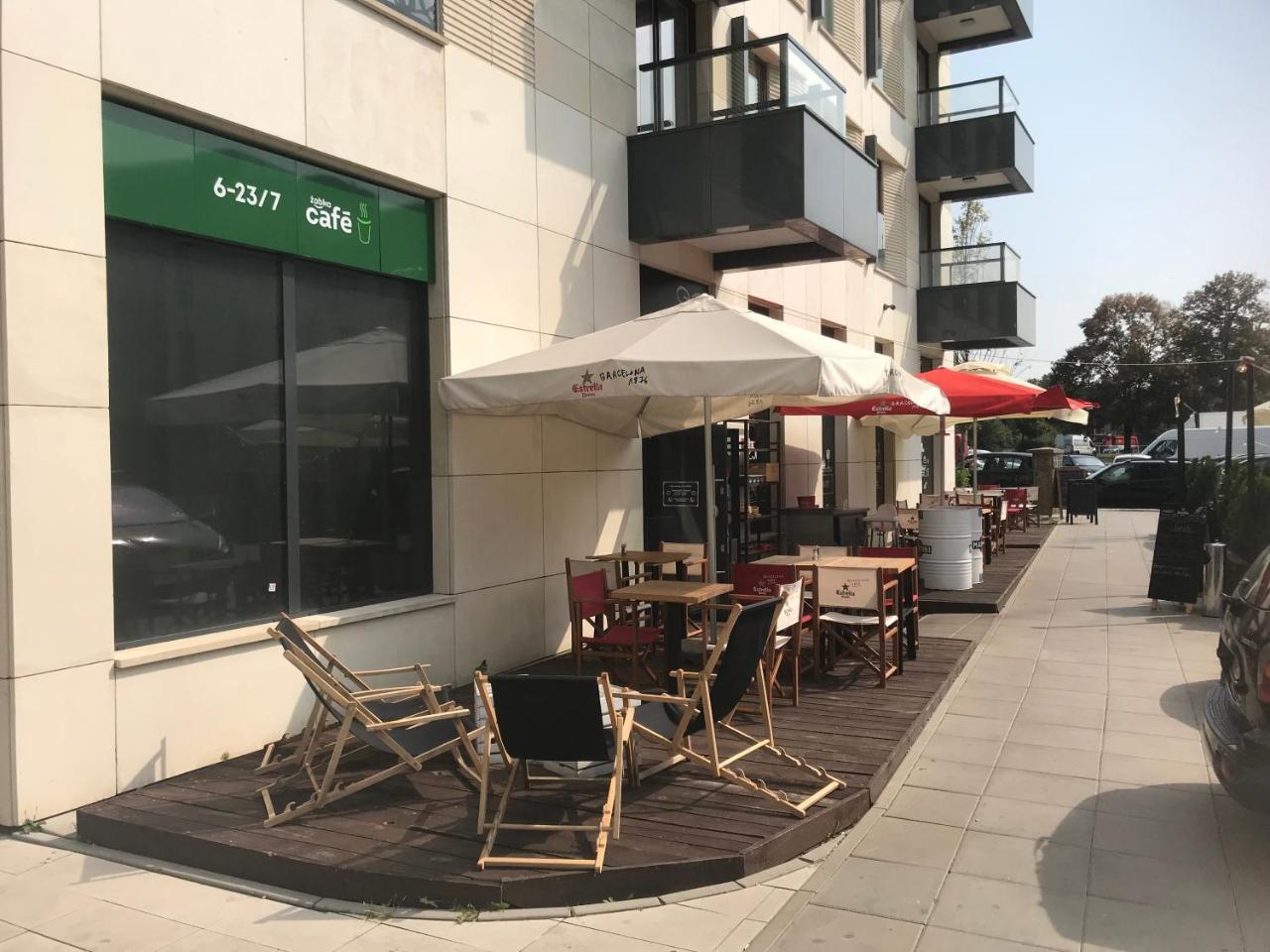 P&O Serviced Apartments Solec Varşovia Exterior foto
