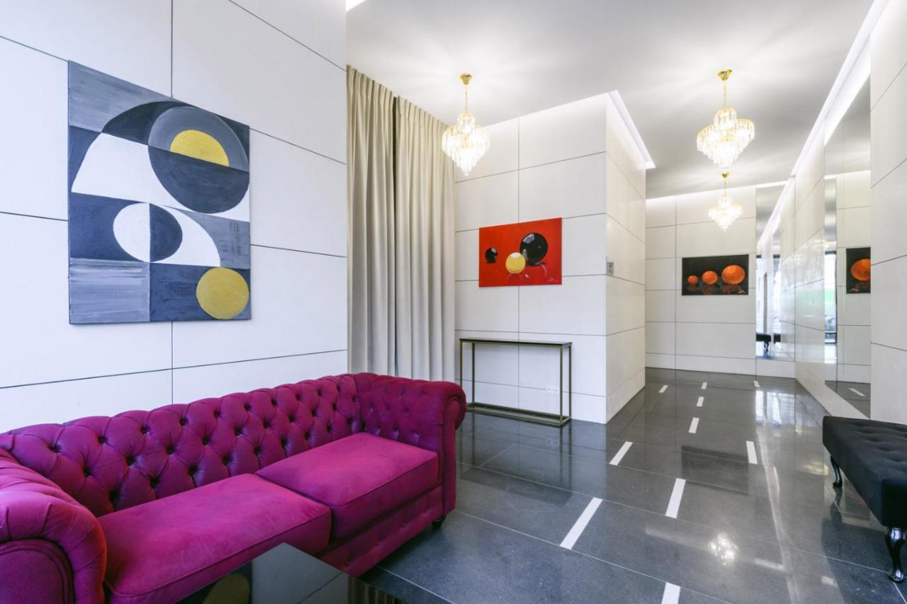 P&O Serviced Apartments Solec Varşovia Exterior foto