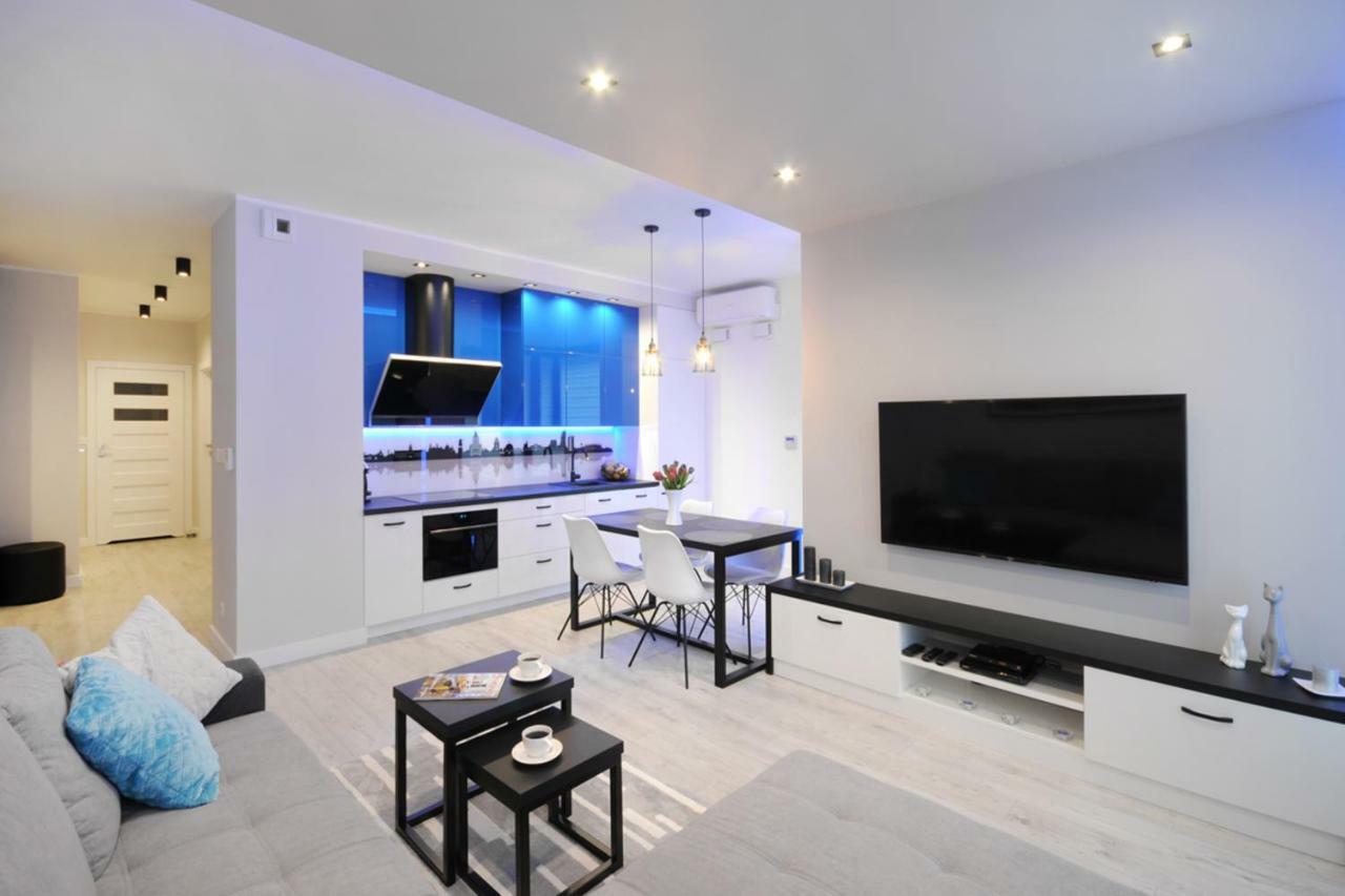 P&O Serviced Apartments Solec Varşovia Exterior foto