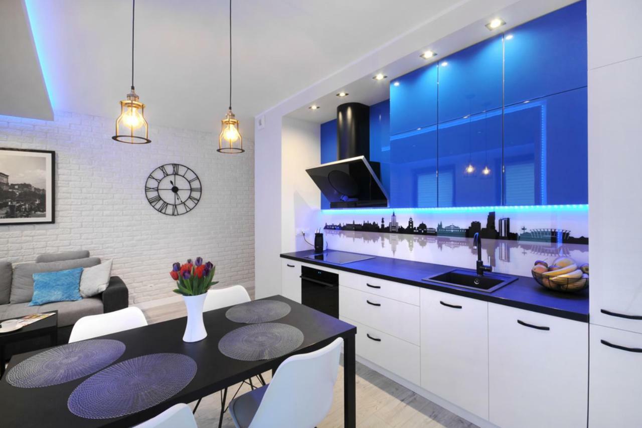 P&O Serviced Apartments Solec Varşovia Exterior foto