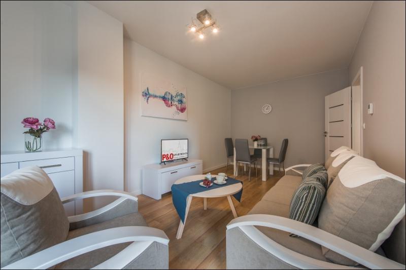 P&O Serviced Apartments Solec Varşovia Exterior foto