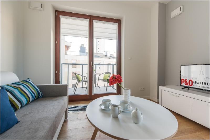 P&O Serviced Apartments Solec Varşovia Exterior foto