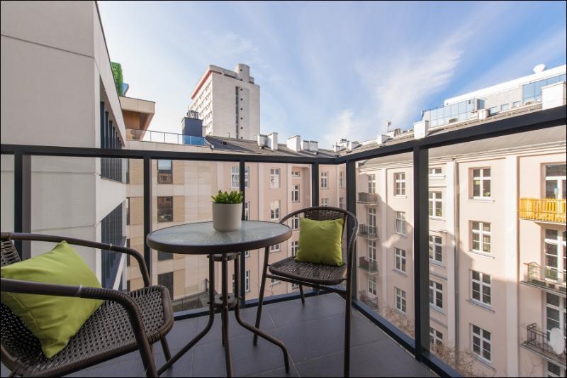 P&O Serviced Apartments Solec Varşovia Exterior foto